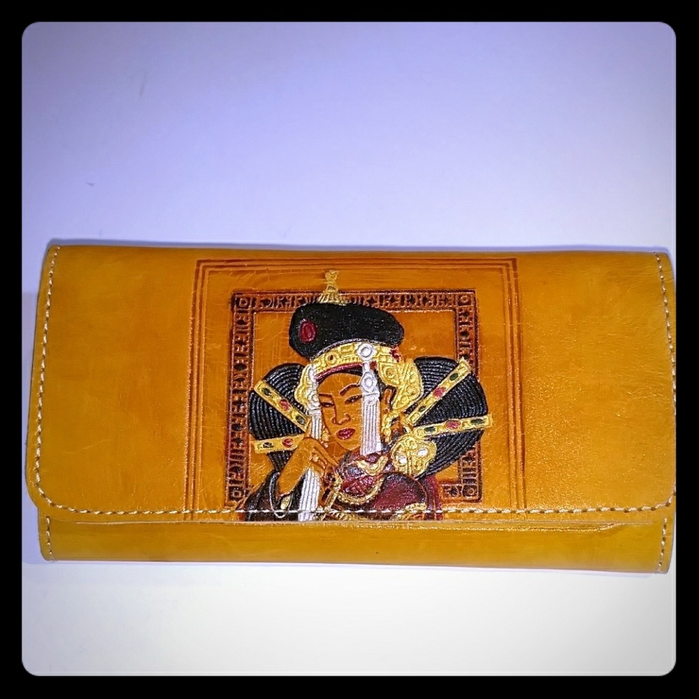 TUXER HAND TOOLED TRI-FOLD CLUTCH WALLET